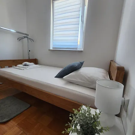 Rapić Apartament Vir